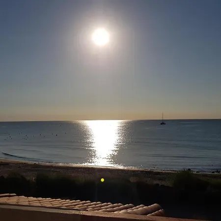 Front De Mer, Vue A 180° Sur La Mediterranee, Acces Direct Агд