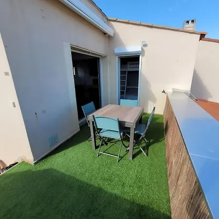 Апартаменти Front De Mer, Vue A 180° Sur La Mediterranee, Acces Direct Агд