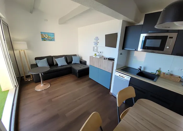 Appartamento Front De Mer, Vue à 180° Sur La Méditerranée, Accès Direct *